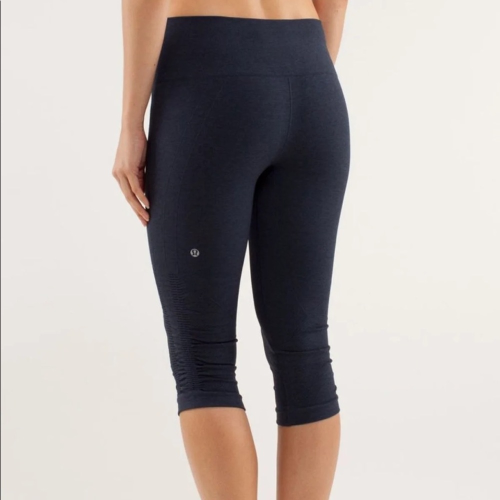 Lululemon In The Flow Crop legging